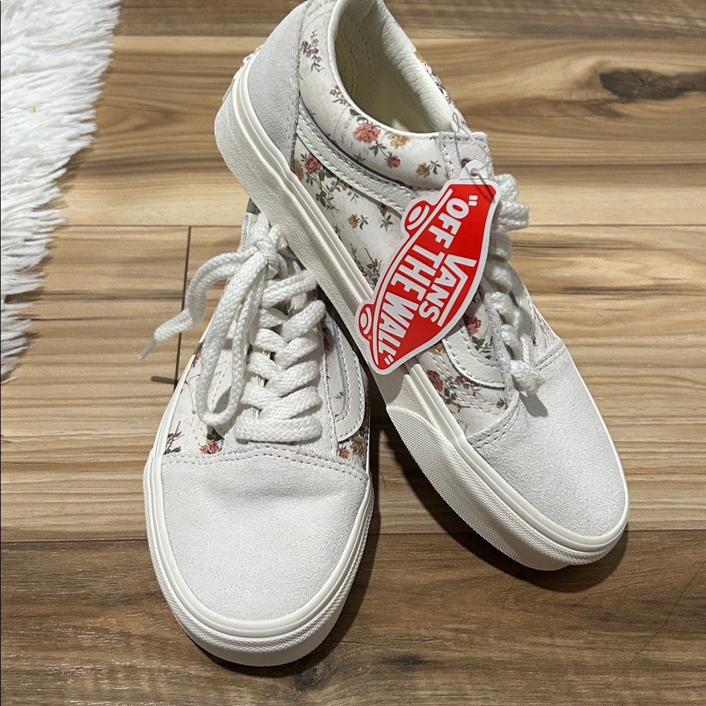 Vans Old Skool floral print sneakers - Picture 1 of 7